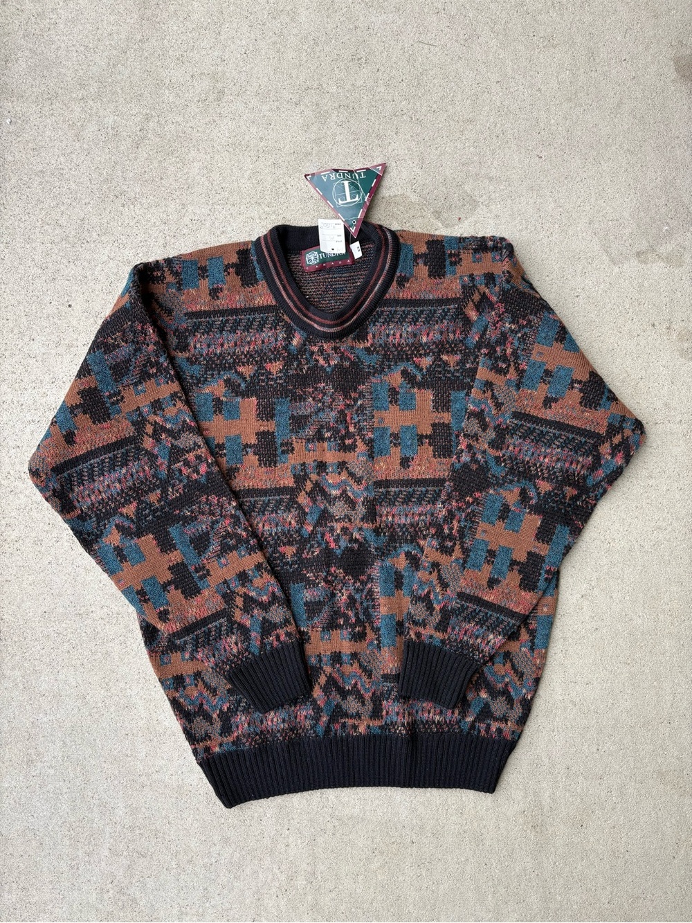 Vintage 90s NWT Tundra Canada Patterned Knit Merino Wool Sweater Medium